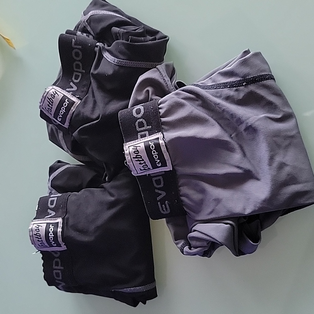 Eastbay. Evapor. Compression shorts. Small